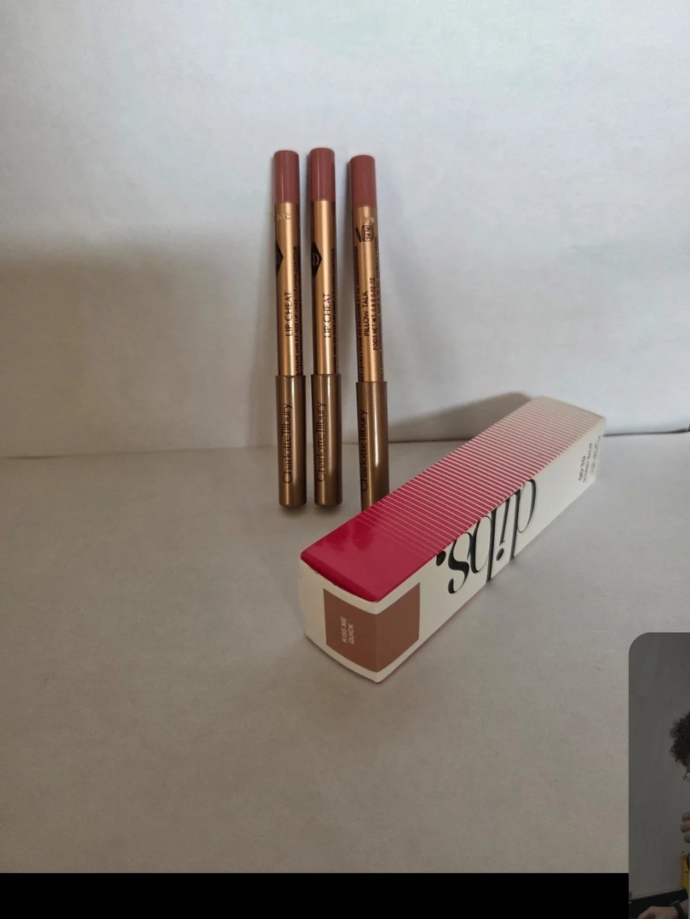Charlotte Tilbury Pillow Talk Lip Cheat x3 + DIBS Kiss Me Quick Glossy Balm Bund